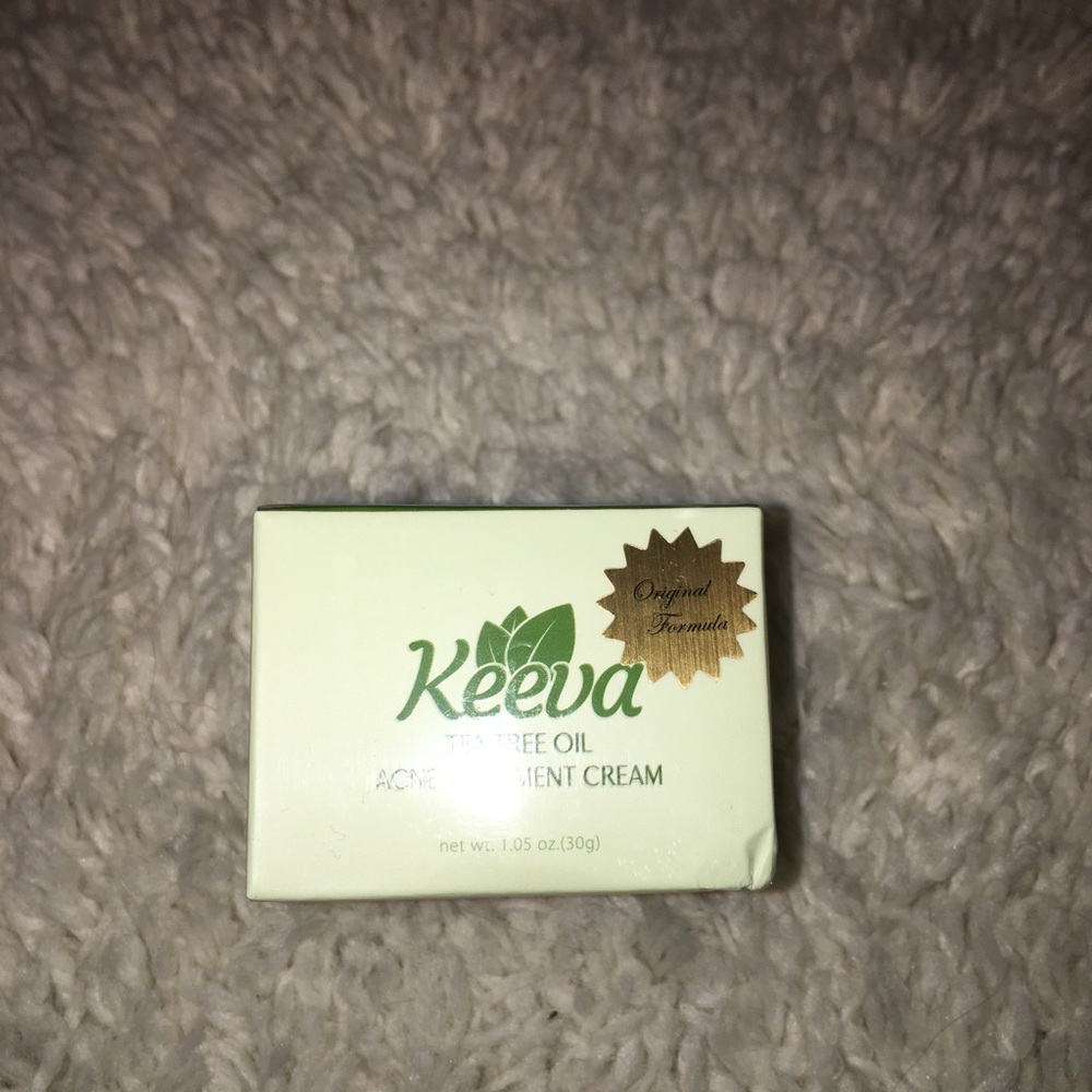 Keeva Organics Tee Tree Oil Acne Treatment Cream